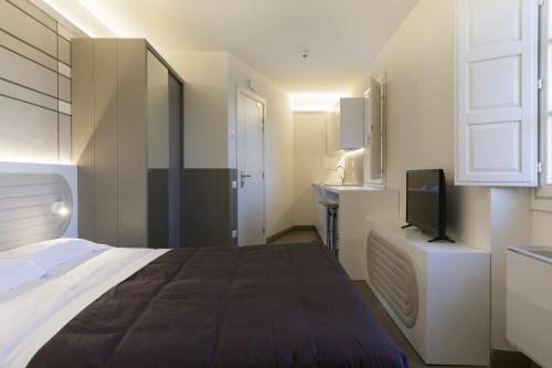 Palazzo dei Ciompi Suites - image 13