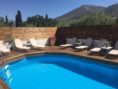 Swimming pool, City Pearl Hotel in Crete Island