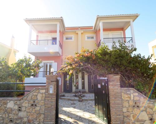  VILLA BETINA in Skafidia