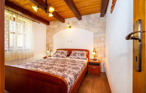 Stone Holiday Homes Stankovci with pool and Mediterranean gardens