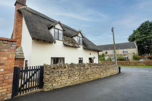 Cotswold Thatched Cottage