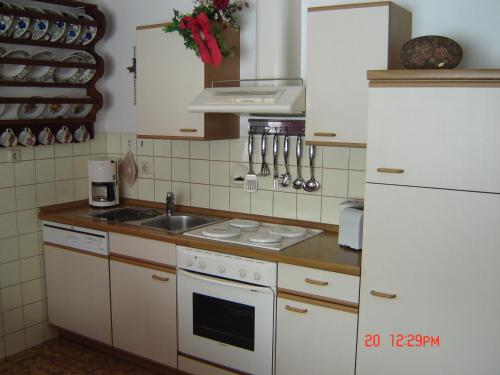 Ferienwohnung Haus Bergrast 2.0km von Roßfeldstraße entfernt