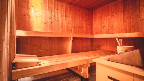 桑拿, 榮譽公寓式酒店 (Landhaus Ehrengrund) in 格爾斯費爾德/羅恩