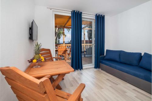 One-Bedroom Chalet with Terrace
