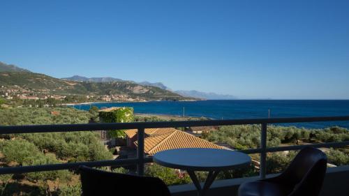 Kardamili Beach Hotel - image 9