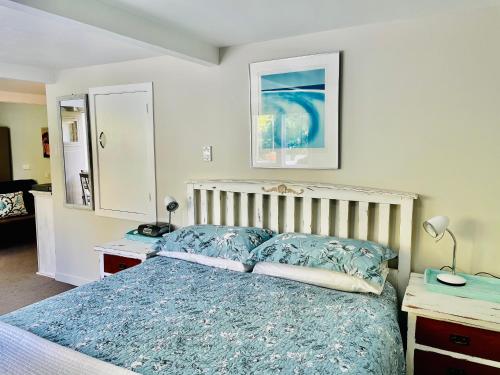 Whitby Studio - Mairangi Bay Beach