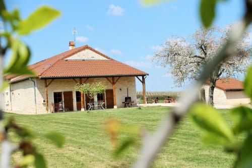 Domaine Joseph LAFARGE Wine Resort WineMaker House La maison du Vigneron - Location saisonnière - Lugny