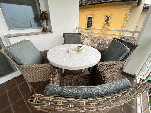 ระเบียง/ชานเรือน, Eszter Apartman in เอเกอร์