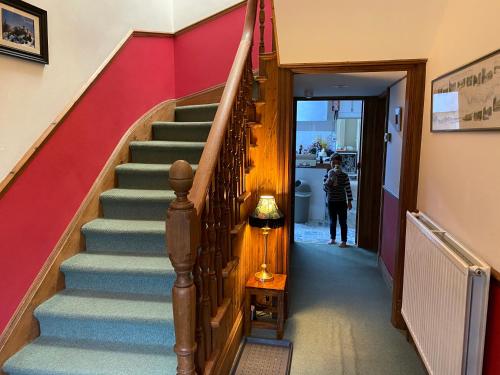 Фойє, Glenan Lodge in Томатін