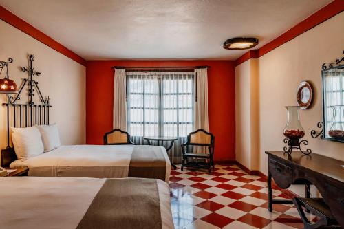 Deluxe Double Room image 10