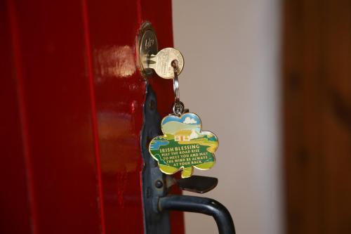 Cobblers Cottage Creggan - image 13