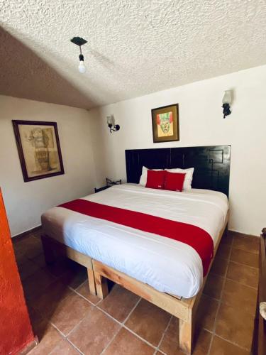 Hotel De Cervantes in San Sebastián, Mexico