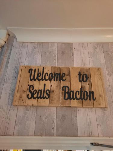 Seals Bacton - image 12