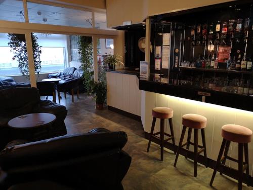 Rockcliffe Hotel - image 5
