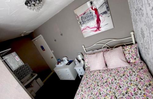 Shiray Hotel - image 2