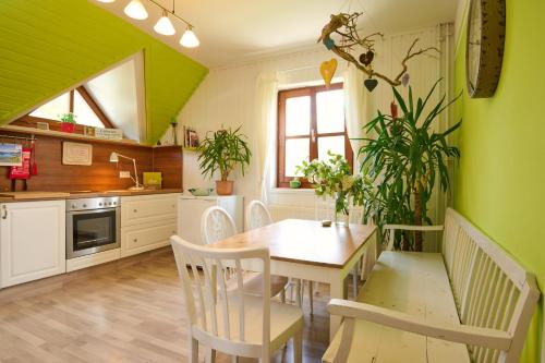 köök, Haus mit Herz in Ledenitzen