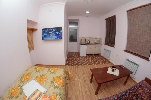 Vanand Guest House - image 3