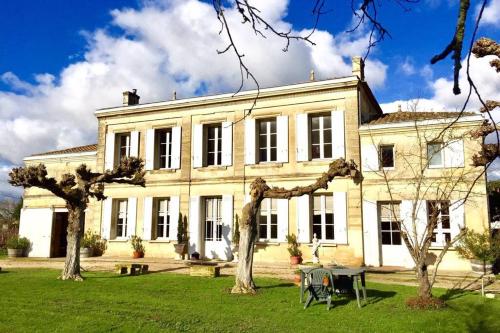Château Roseyrol proche Saint-Emilion - Location saisonnière - Saint-Magne-de-Castillon