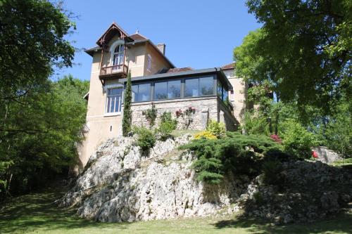 . La Garenne de Morestel