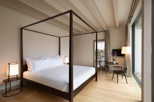 Opera35 Boutique Hotel Room Type - Junior Suite