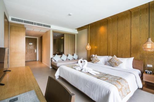 room detail thumbnail 1