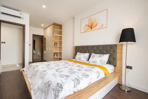2BR-High Floor-Riverview-Hana Apartments