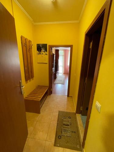 Persey Flora Apartments - image 6