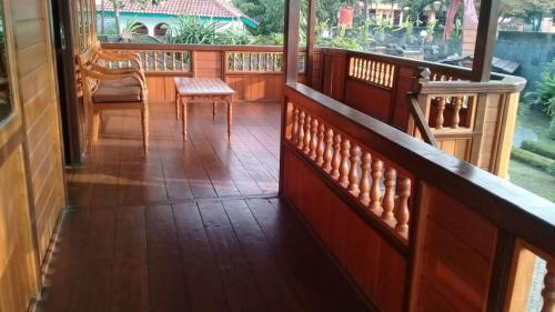 Villa Anjung Balak puncak