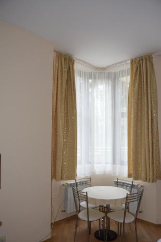 珀西弗洛拉公寓式酒店