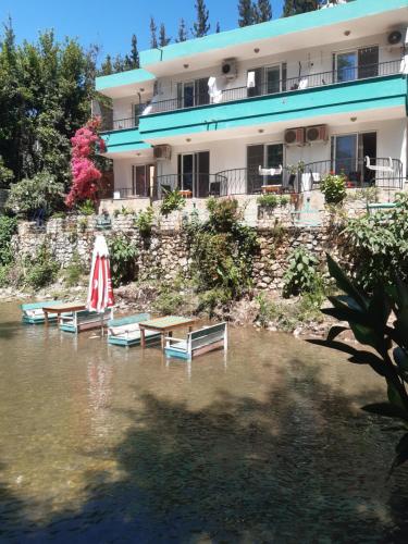 阿爾坎達河花園酒店 (Arikanda River Garden Hotel) in 阿德拉桑