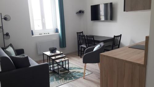 Duplex Bastié T3 calme et climatisé WiFi, Lyon (foto 5)