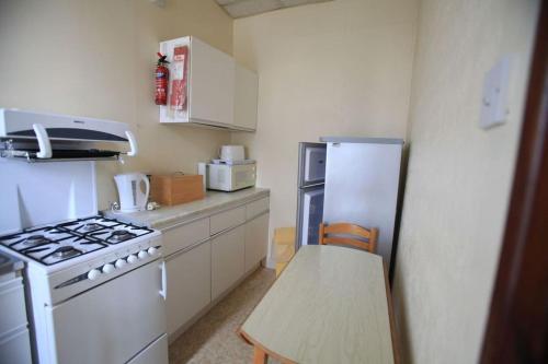 Adelphi Holiday Flats - image 13