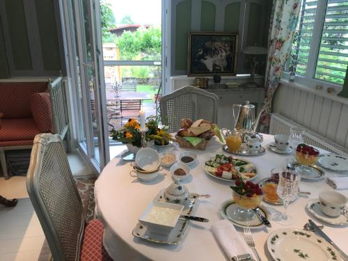 Bed & Breakfast mit Charme- Aux2platanes- Außergewöhnlich schön am Bodensee