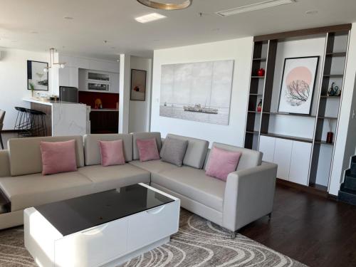 ARIA RESORT-3 bedrooms Seaview Blue sapphire resort Apartment,ho boi va bai bien mien phi,50m