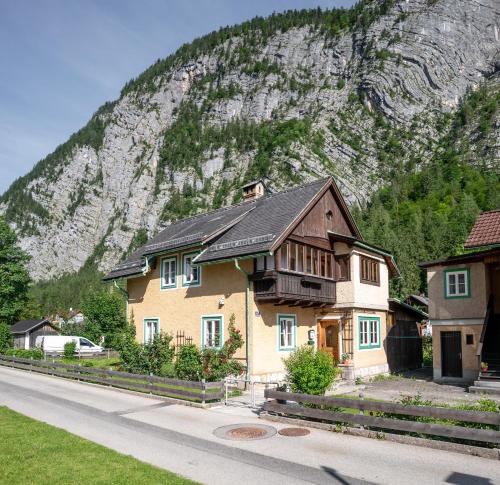 B&B Hallstatt - Family Hideaway mit Baby- und Kleinkindausstattung - Bed and Breakfast Hallstatt