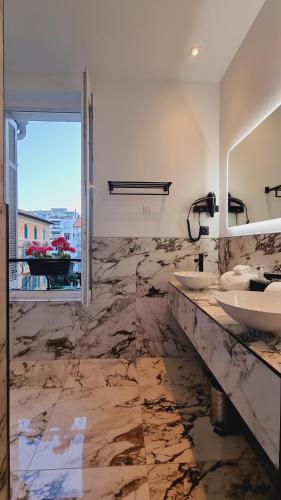 Hotel Nice Cote d'azur - image 11