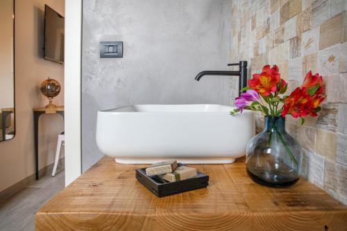 Urban Bed and Breakfast 3