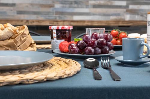 Urban Bed and Breakfast 5