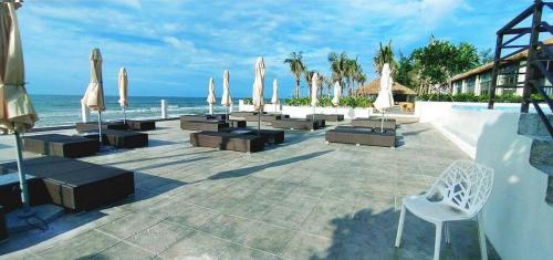 ARIA RESORT-3 bedrooms Seaview Blue sapphire resort Apartment,ho boi va bai bien mien phi,50m