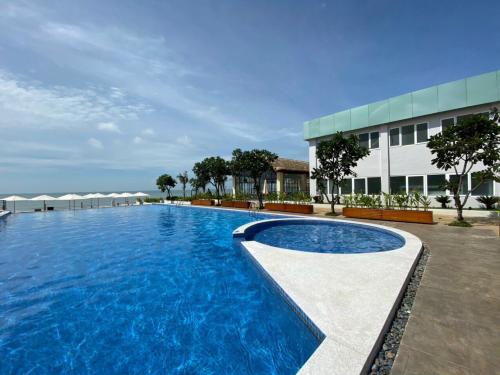 . ARIA RESORT-2&3BEDS Apartment,hồ bơi và bãi biển miễn phí,50m