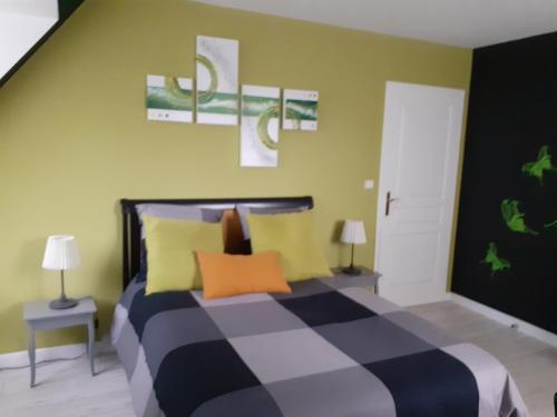 La Clémencerie Chambre d'hôtes (La Clemencerie Chambre d'hotes) in L'Etang-la-Ville
