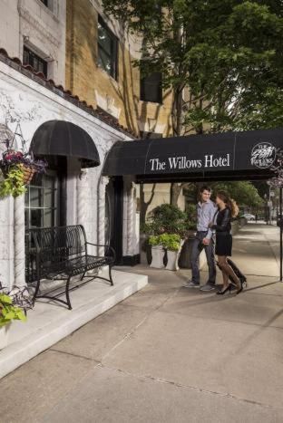 The Willows Hotel