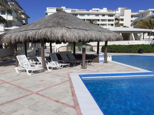 Turquise Beach Cancun Suite