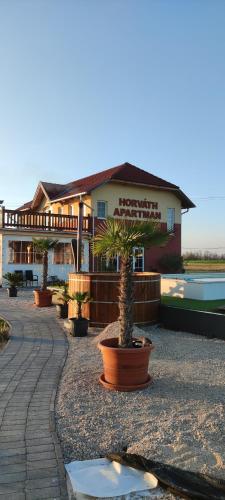  Horváth Apartmanok, Pension in Mórahalom bei Bordány