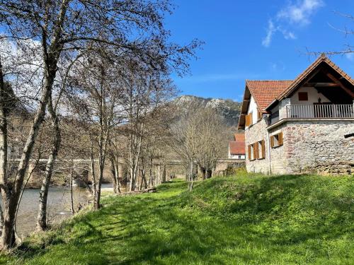  La Borda del Tío Nicolás - Selva de Irati, Pension in Aribe bei Epároz