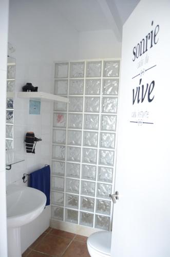 Standard Double Room image 2