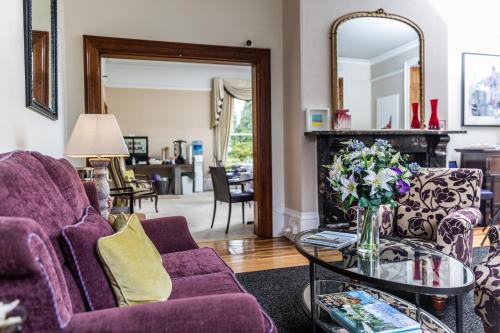 Общ салон/телевизионна зона, Beaumont House in Челтнъм
