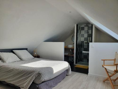 1 double bed, 1 twin bed, 1 sofa bed