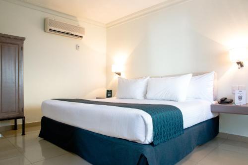 InHouse Hotel Culiacán Room Type - Estandar Sencilla