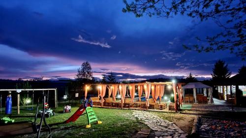 Vila Rodjak sa sela Vila Rodjak sa sela